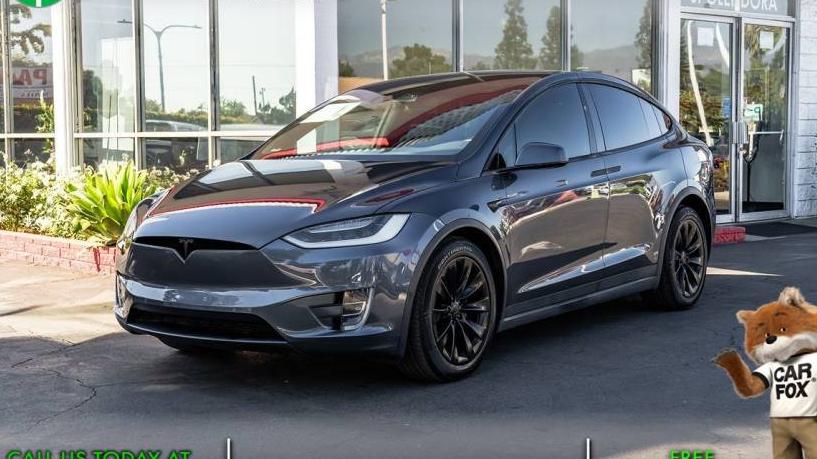 TESLA MODEL X 2018 5YJXCDE22JF104631 image